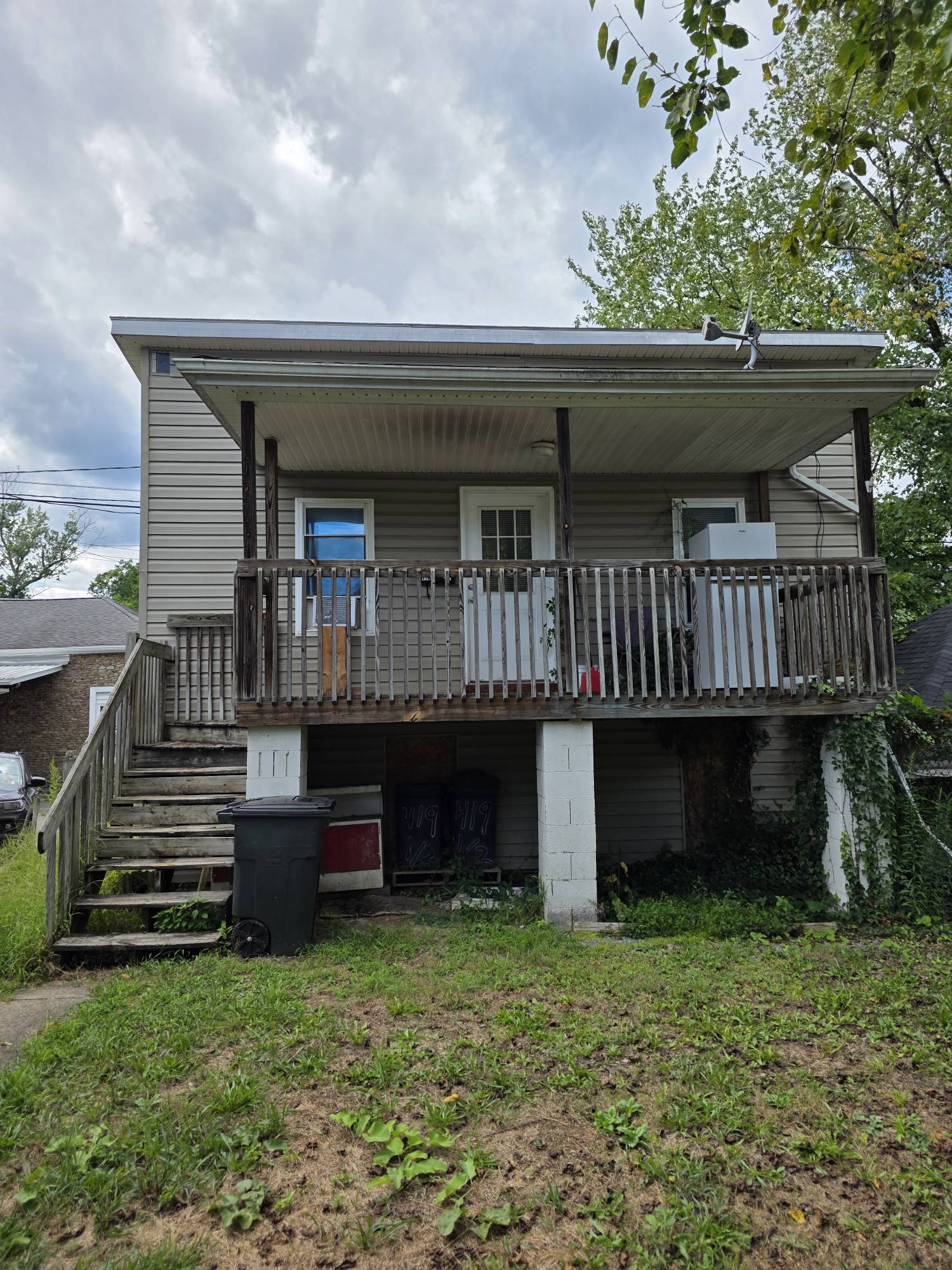 419 1/2 Walnut Ave