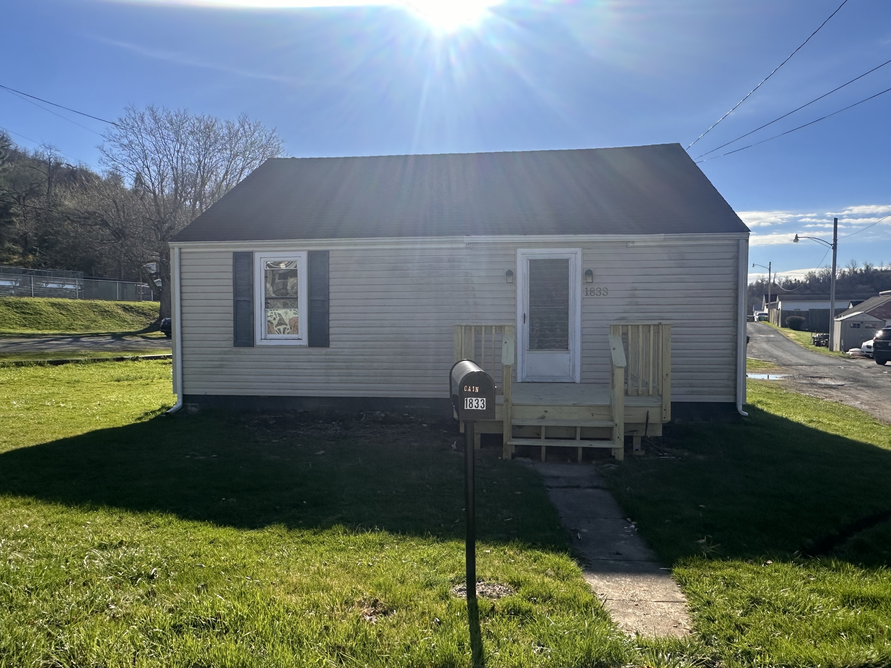 Property main image