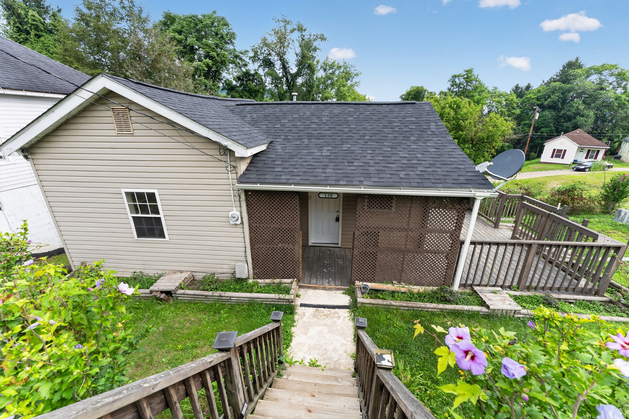 138 Austin Ave